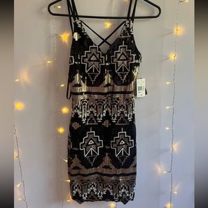 Short never worn dress with sequins